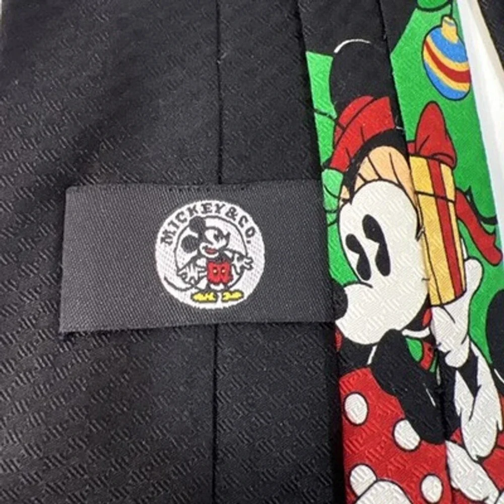 Vintage Mickey& Minnie Christmas Silk Men’s Tie. Black, Red & Green 60”x4”